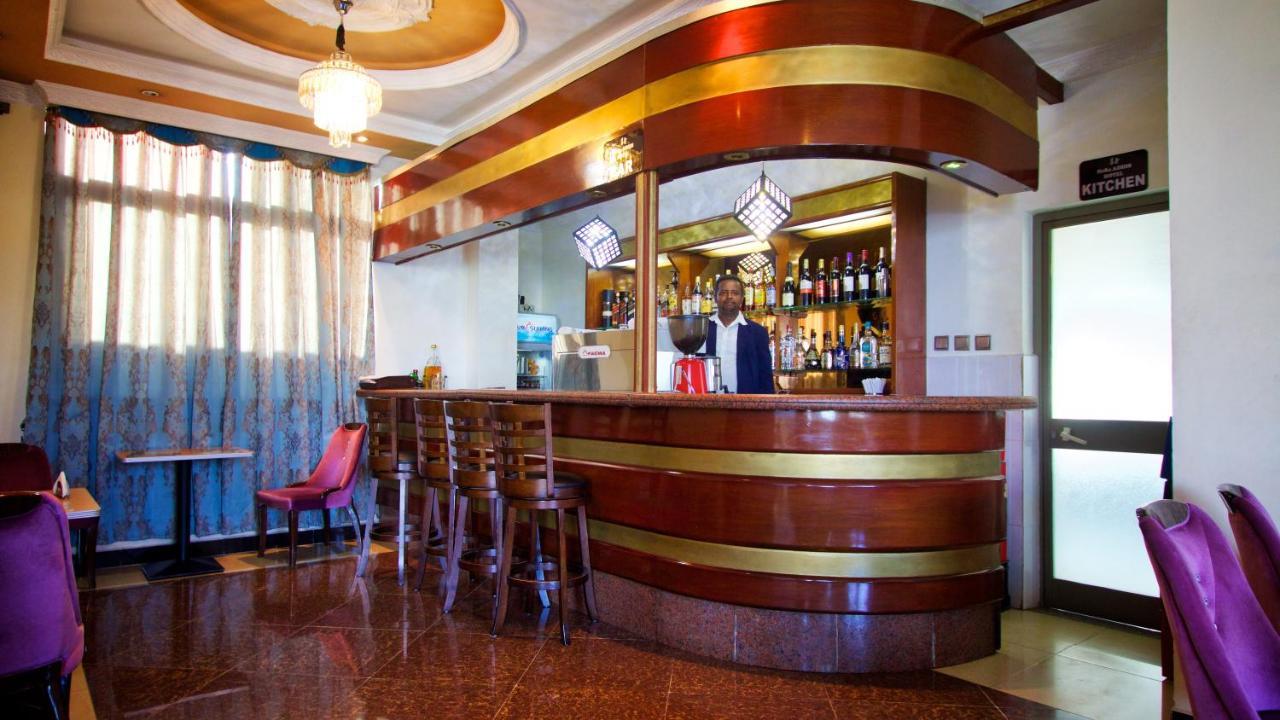 Hera Addis Hotel Exterior foto